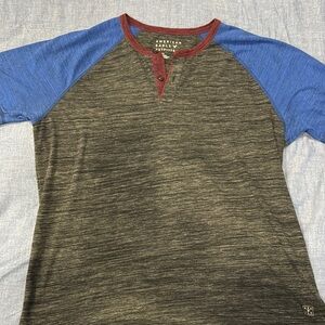 American Eagle Outfitters Blue and Black Short Sleeve Tee